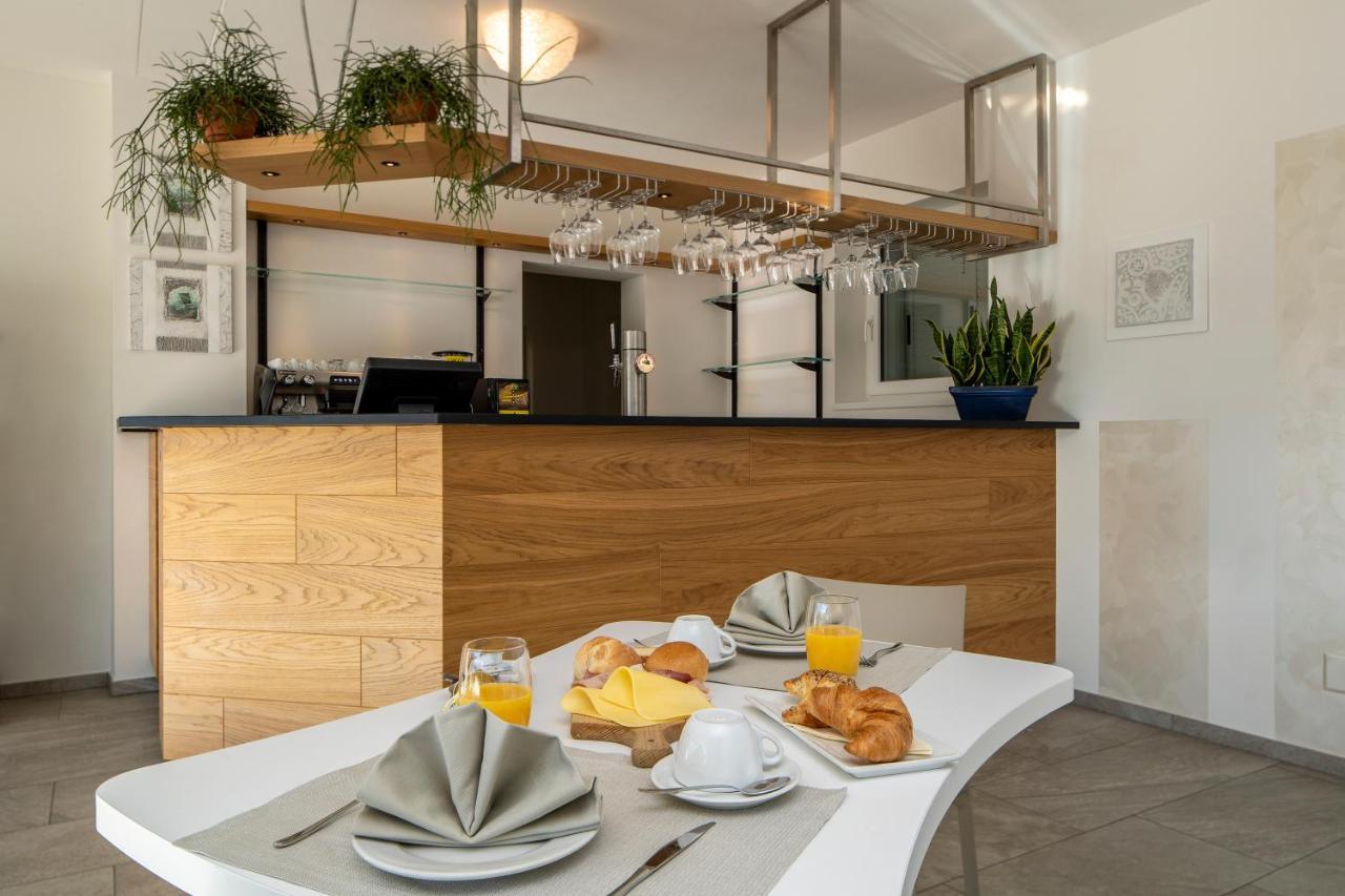 Albergo Ristorante Stazione Balerna Экстерьер фото