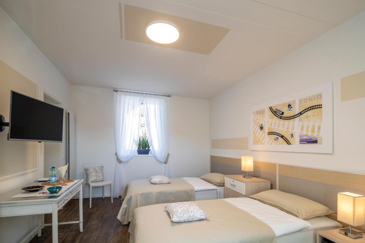 Albergo Ristorante Stazione Balerna Экстерьер фото